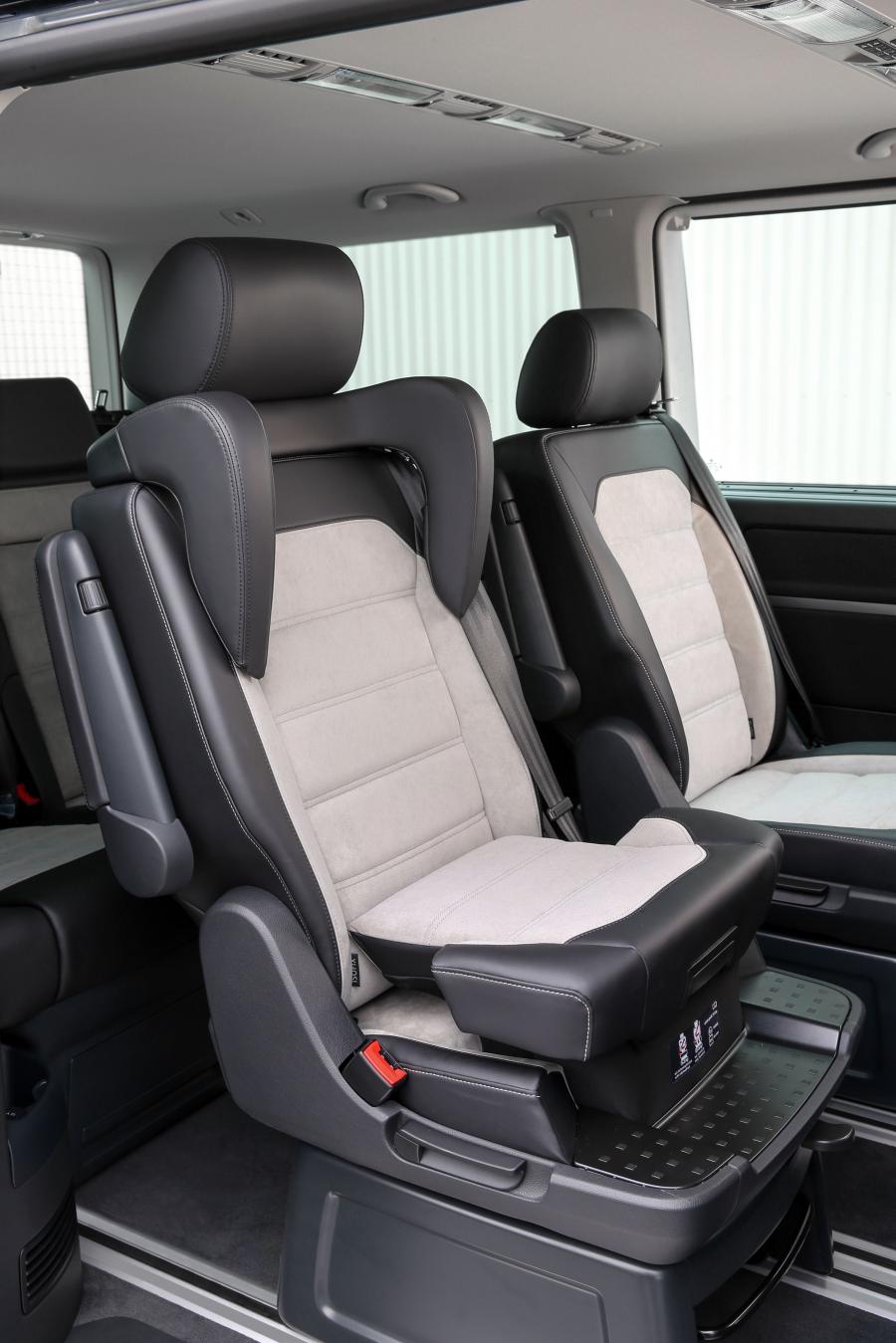  Volkswagen Multivan Generation Six 2015 года  (фото 29 из 31)